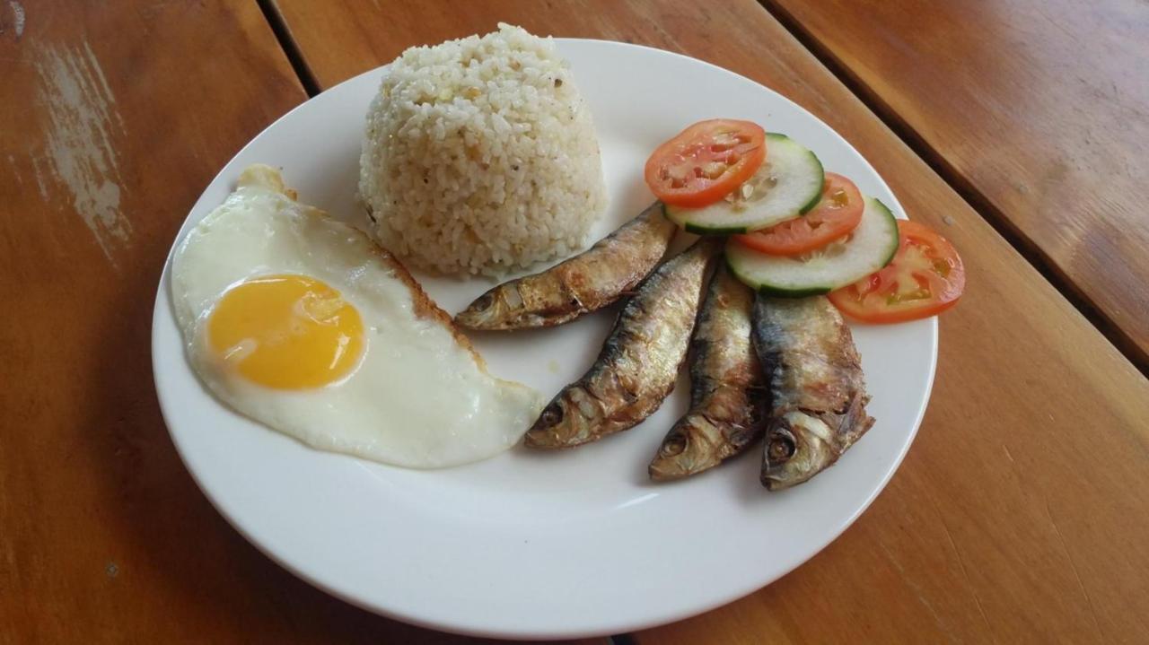 Queen Of Isle Cottages And Restaurant Puerto Galera Habitación foto